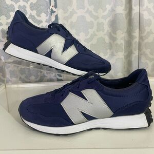 New Balance 327 Navy Satin and Silver Sneakers kids 7 women’s 8.5